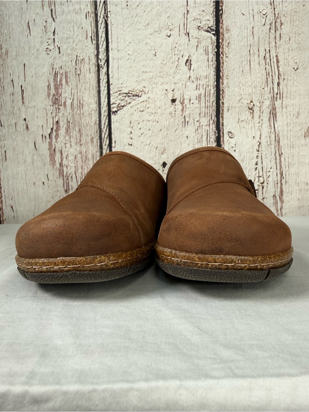 Earth Ezra Button Wrap Suede Leather Slip On Clogs Mules Size 8 - Picture 7 of 15